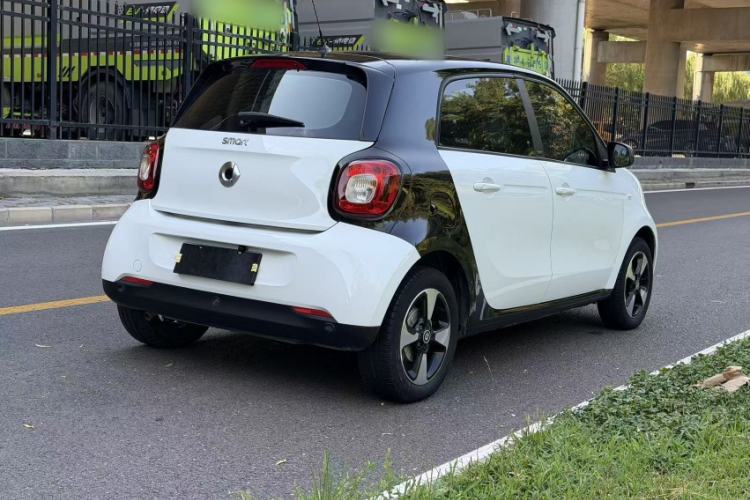 Used smart forfour 2018 1.0L 52kW Passion Edition Exterior 7