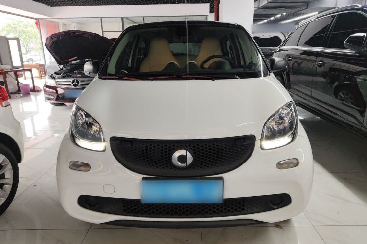 Used smart forfour 2018 1.0L 52 kW Dynamic Edition Front
