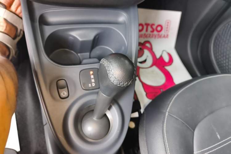 Used smart forfour 2018 0.9T 66 kW Pioneer Edition Gear Lever