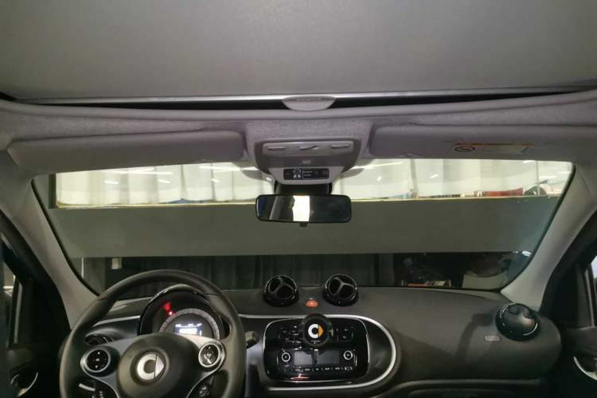 Used smart forfour 2018 1.0L 52kW Passion Edition Headliner