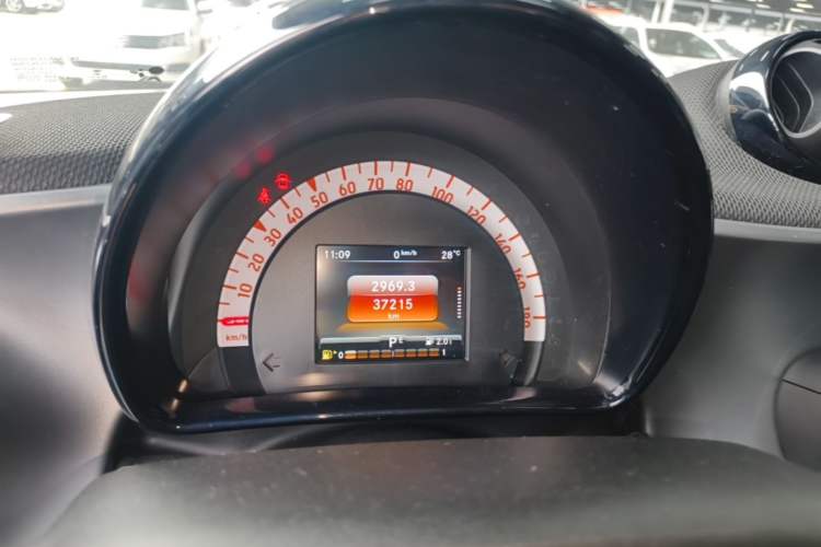 Used smart forfour 2018 0.9T 66 kW Pioneer Edition Instrument Cluster
