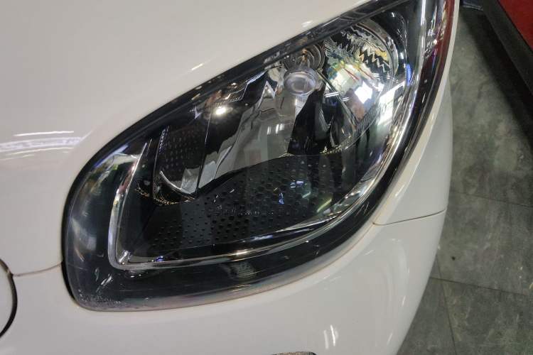 Used smart forfour 2018 0.9T 66 kW Pioneer Edition Left Front Headlight