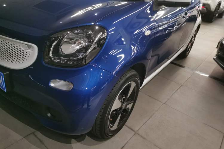 Used smart forfour 2018 1.0L 52kW Passion Edition Left Front Headlight