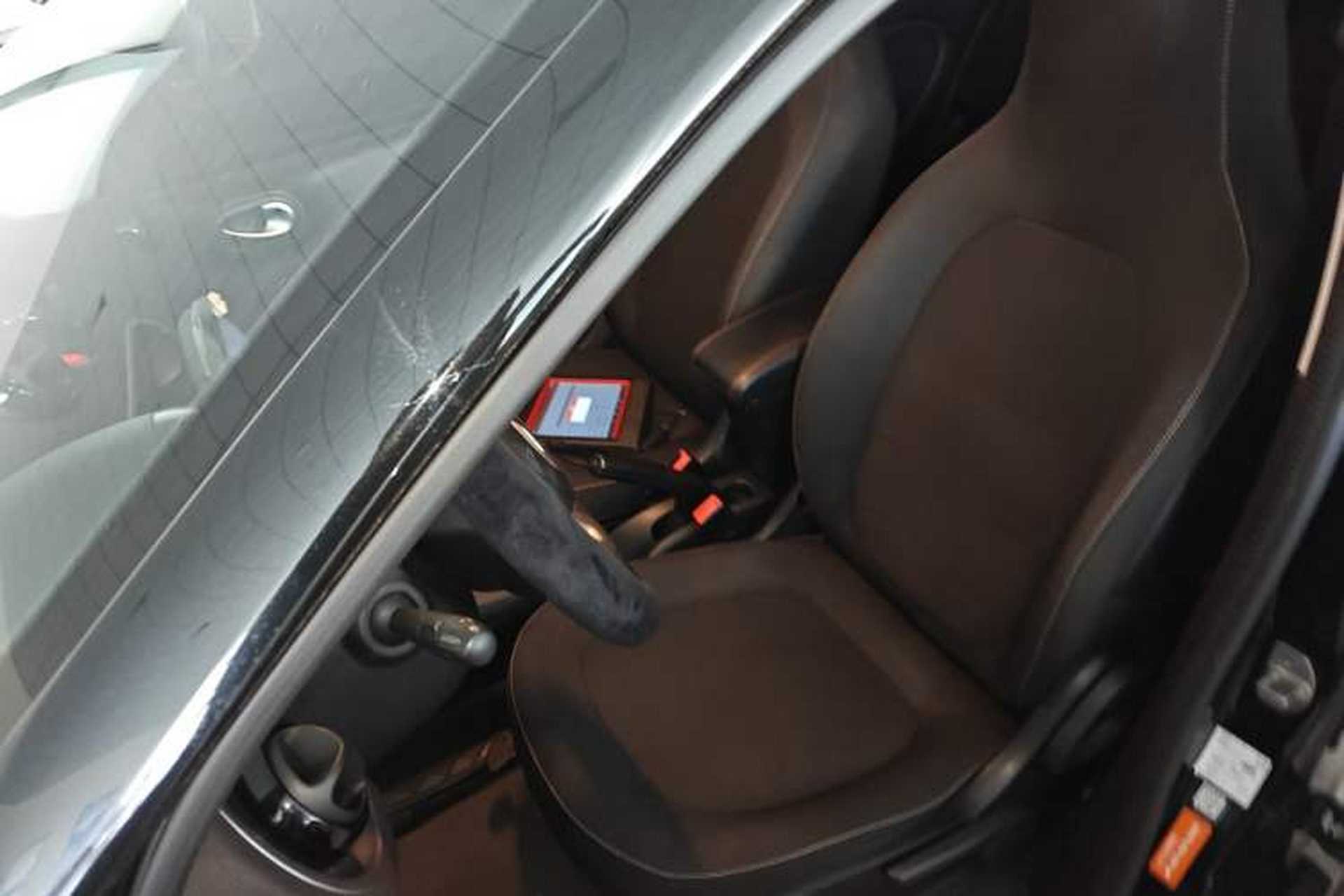 Used smart forfour 2018 1.0L 52kW Passion Edition Left Front Seat