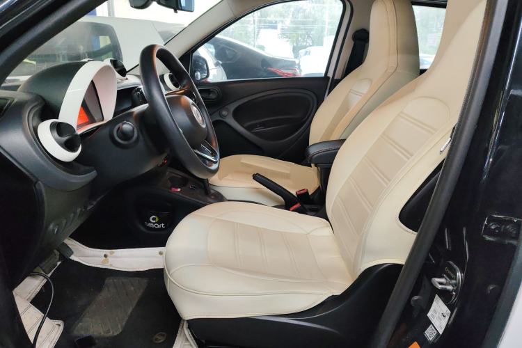 Used smart forfour 2018 1.0L 52 kW Dynamic Edition Left Front Seat