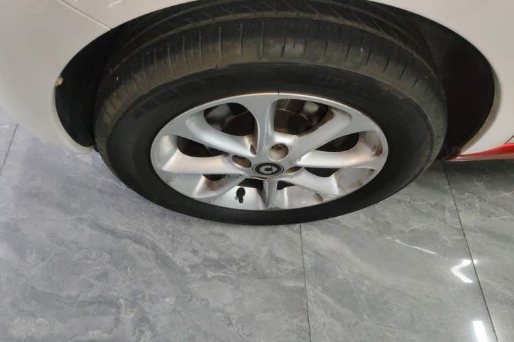 Used smart forfour 2018 0.9T 66 kW Pioneer Edition Left Front Wheel Hub
