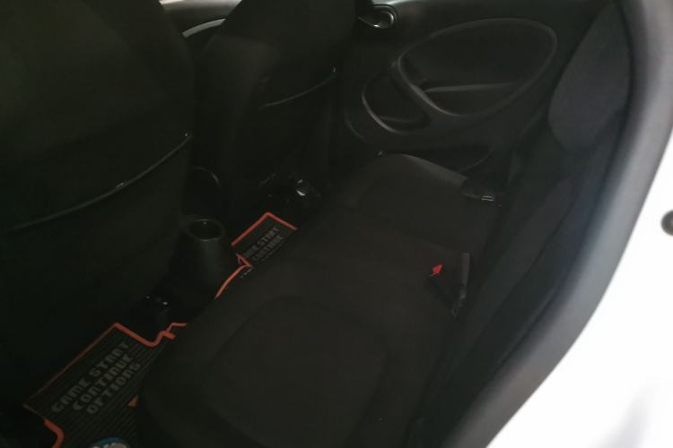 Used smart forfour 2018 1.0L 52kW Passion Edition Left Rear Seat