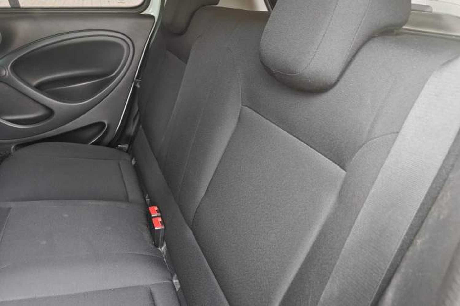 Used smart forfour 2018 1.0L 52 kW Dynamic Edition Left Rear Seat