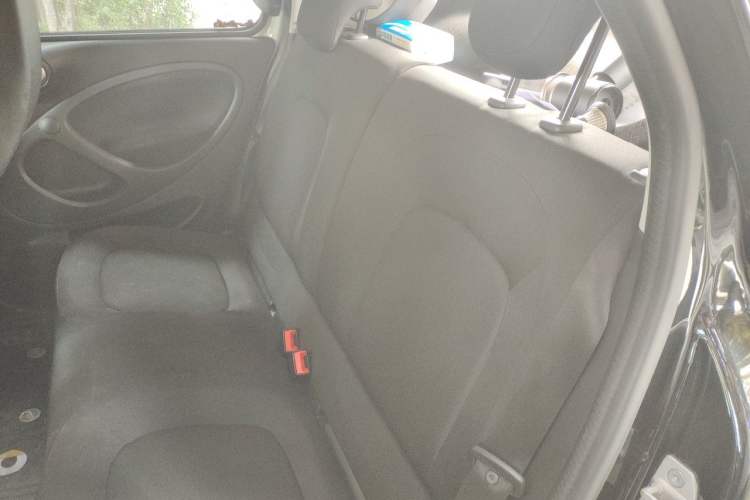 Used smart forfour 2018 1.0L 52kW Passion Edition Left Rear Seat