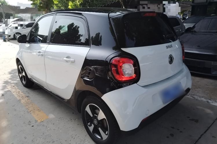 Used smart forfour 2018 1.0L 52kW Passion Edition Rear Left 45 Deg