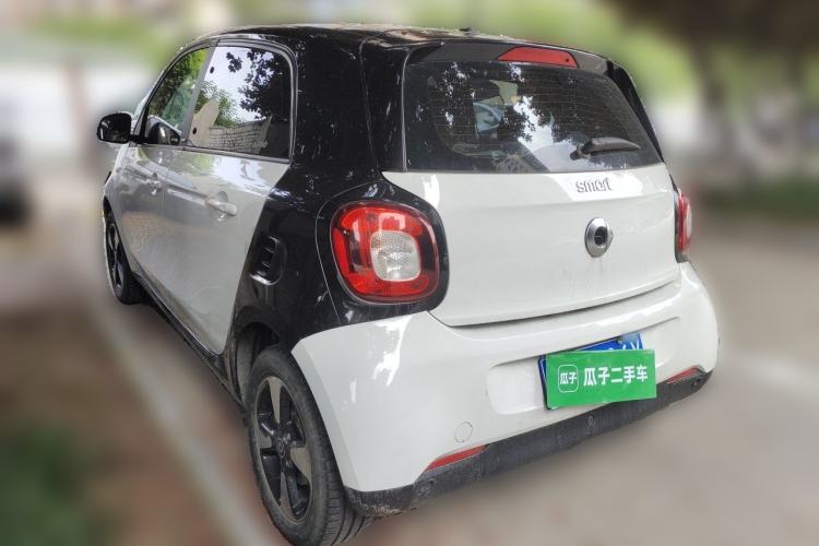 Used smart forfour 2018 1.0L 52kW Passion Edition Rear Left 45 Deg