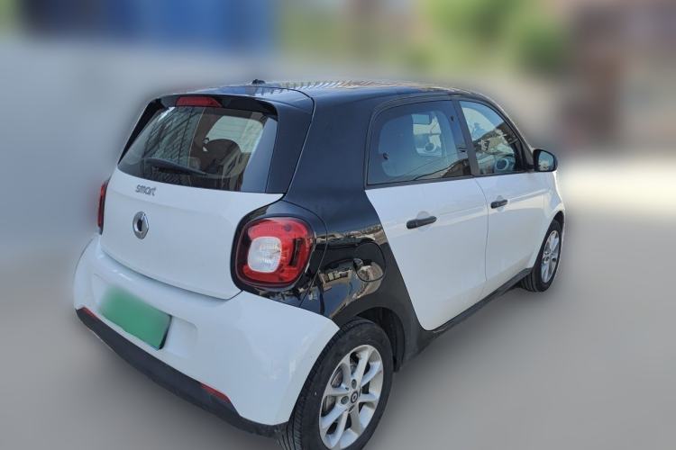 Used smart forfour 2018 1.0L 52 kW Dynamic Edition Rear Right 45 Deg