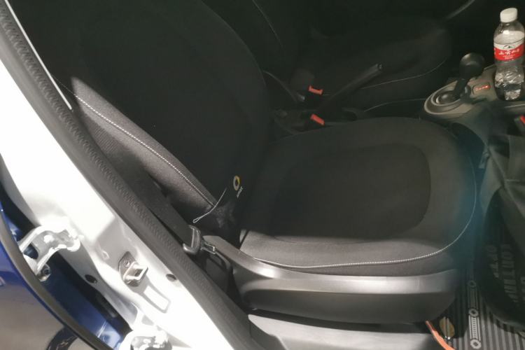 Used smart forfour 2018 1.0L 52kW Passion Edition Right Front Seat