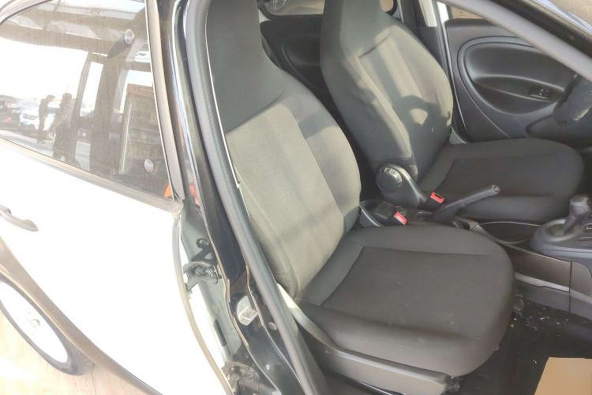 Used smart forfour 2018 1.0L 52 kW Dynamic Edition Right Front Seat