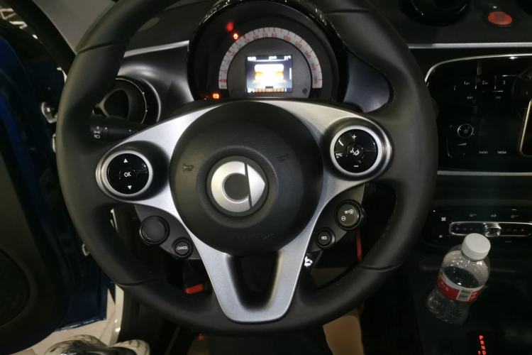 Used smart forfour 2018 1.0L 52kW Passion Edition Steering Wheel
