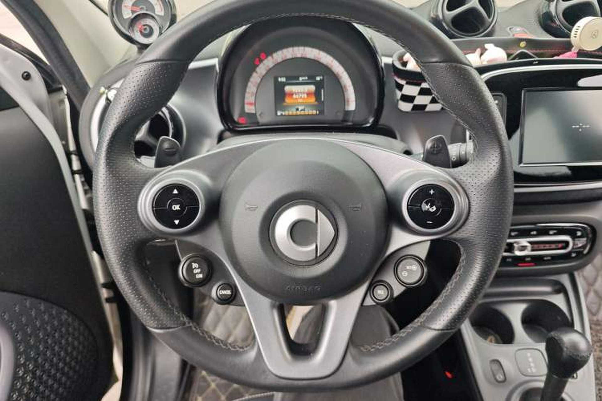 Used smart forfour 2018 0.9T 66 kW Sharp Edition Steering Wheel