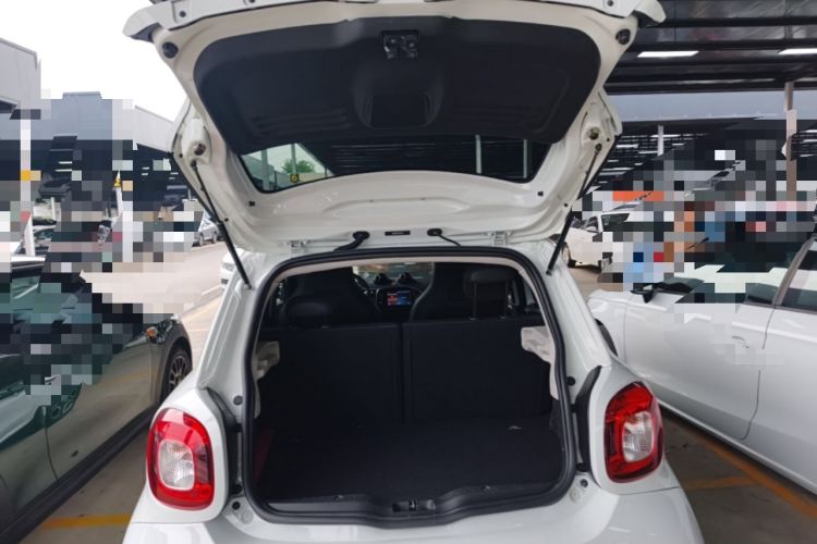 Used smart forfour 2018 0.9T 66 kW Pioneer Edition Trunk