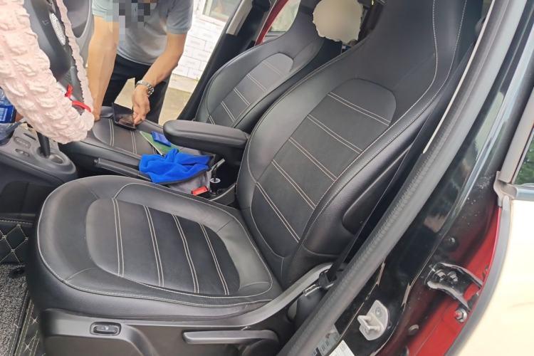 Used smart forfour 2018 0.9T 66 kW Pioneer Edition Driver Seat