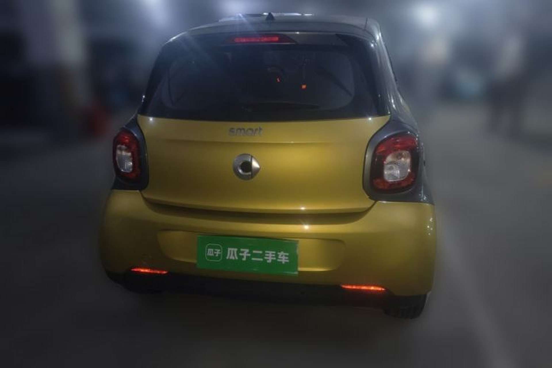 Used smart forfour 2018 1.0L 52 kW Dynamic Edition Exterior 4