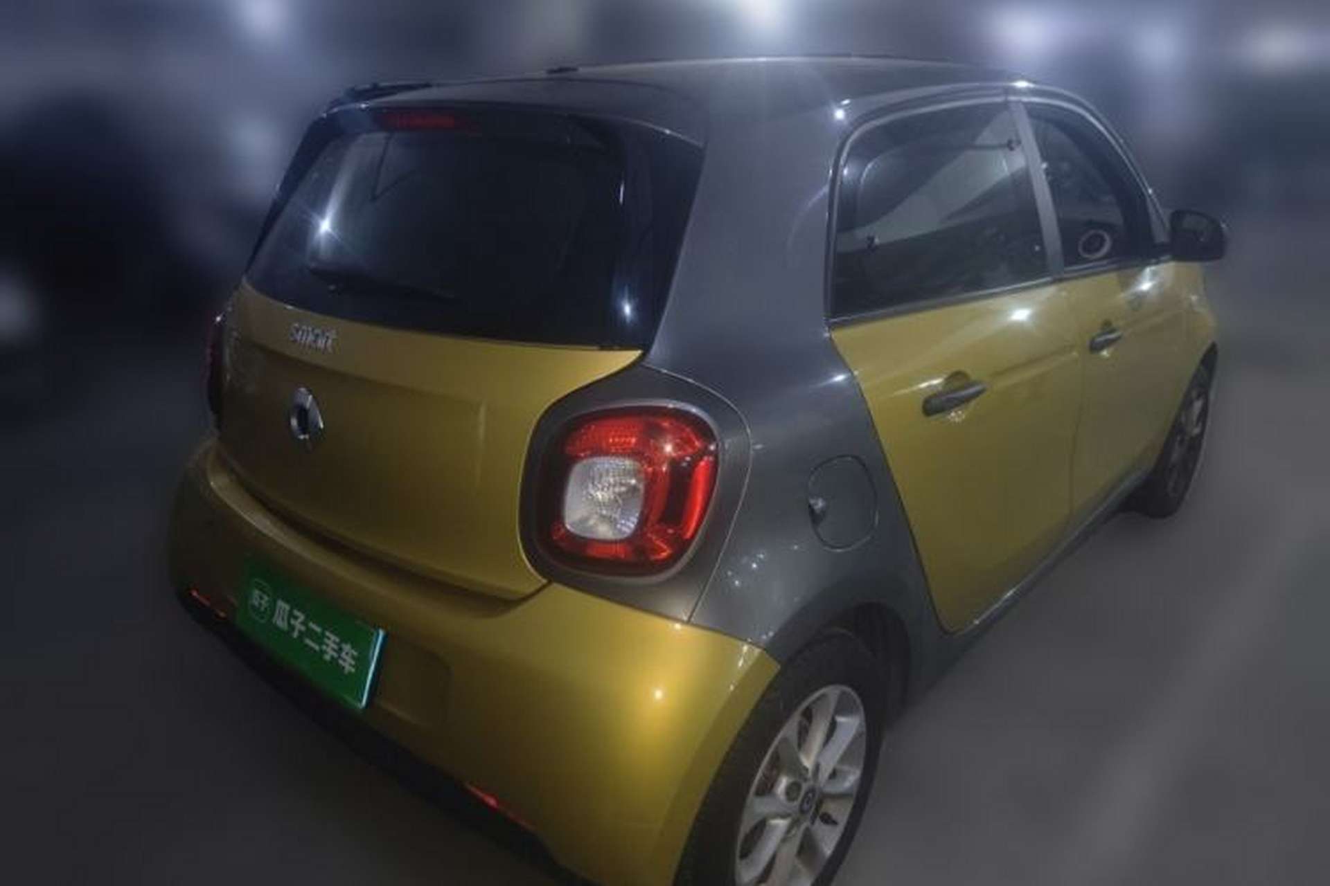 Used smart forfour 2018 1.0L 52 kW Dynamic Edition Exterior 5