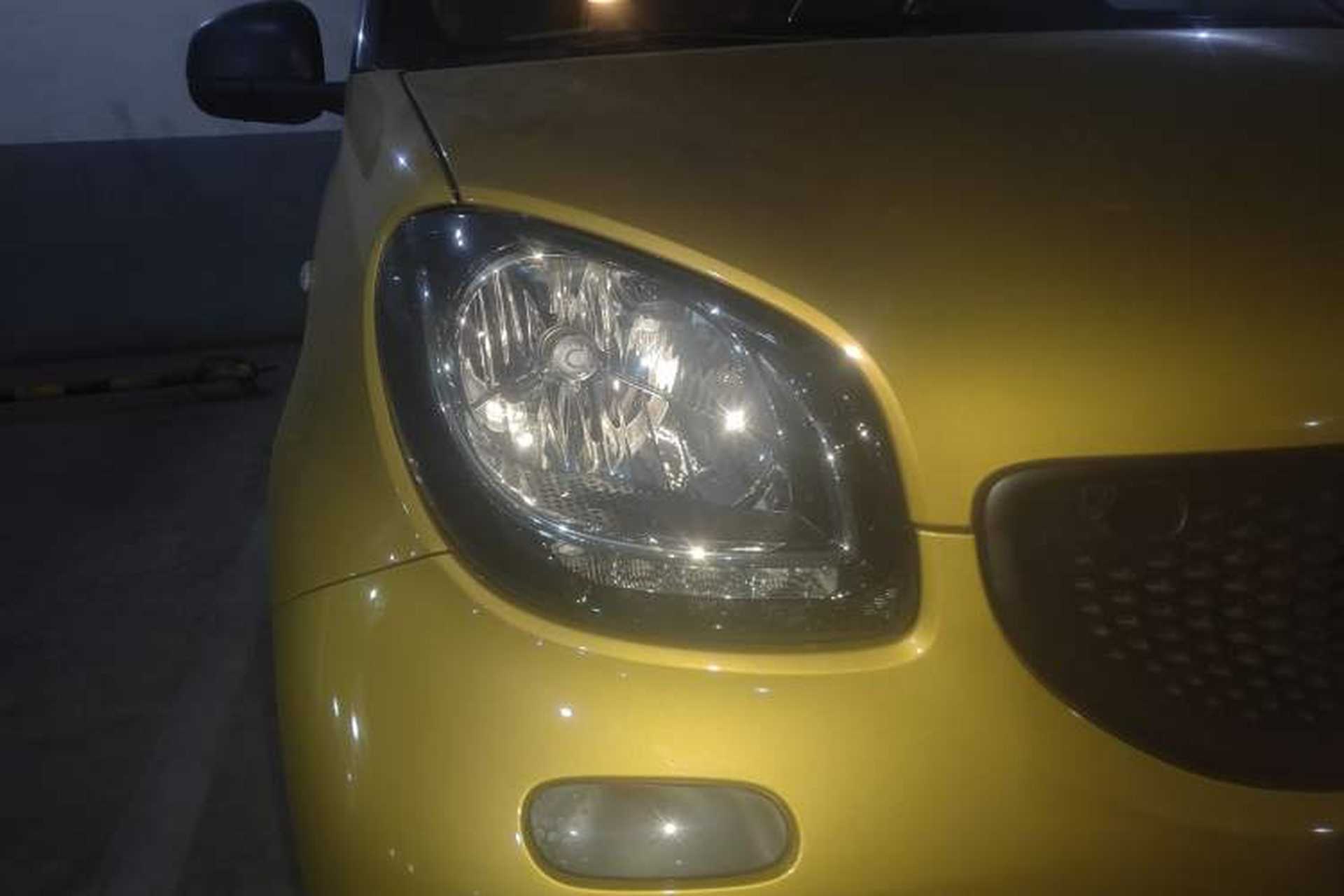 Used smart forfour 2018 1.0L 52 kW Dynamic Edition Exterior 6
