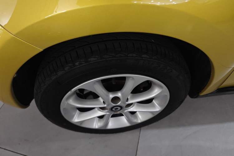 Used smart forfour 2018 1.0L 52 kW Dynamic Edition Exterior 7