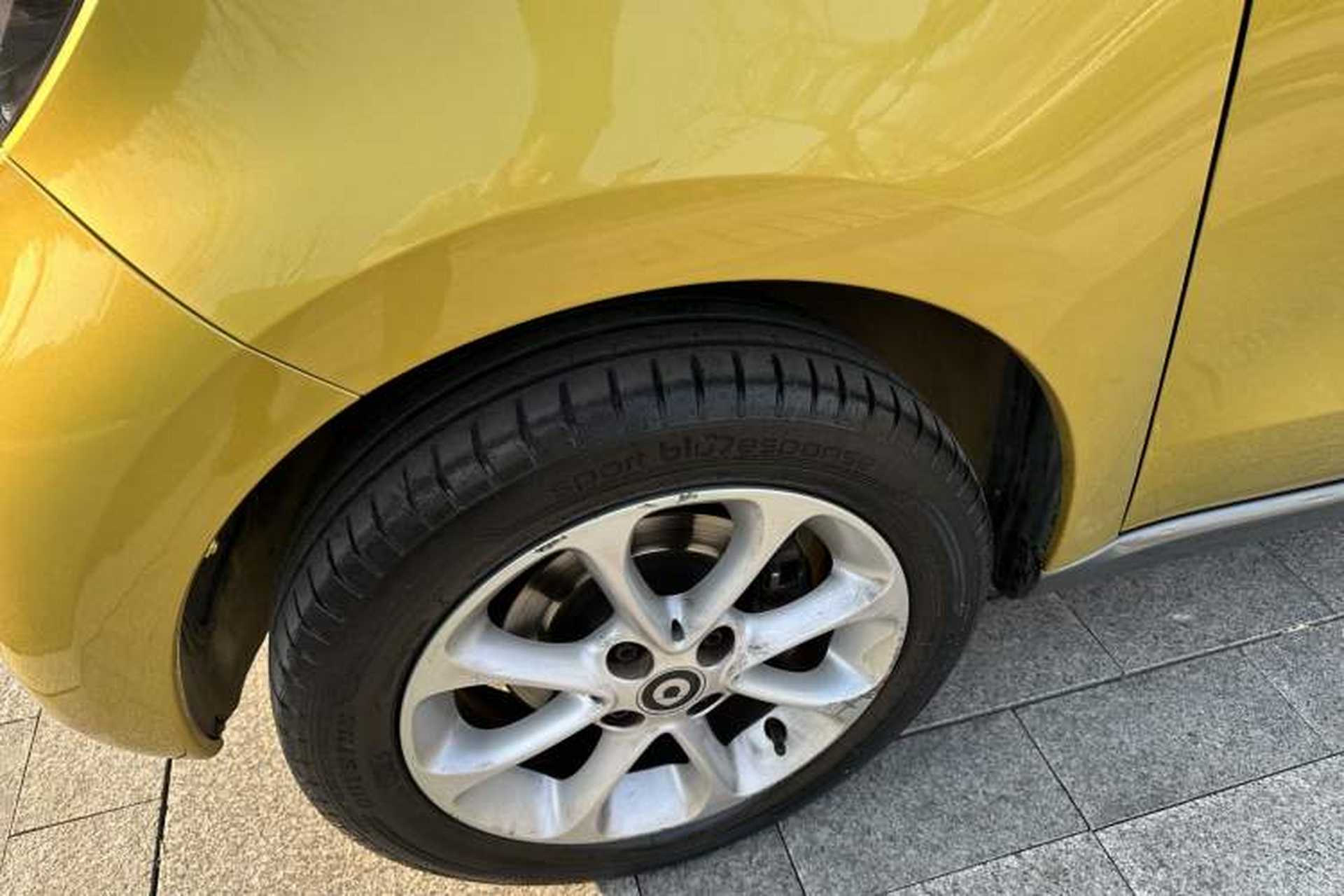 Used smart forfour 2018 1.0L 52 kW Dynamic Edition Exterior 7