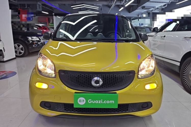 Used smart forfour 2018 1.0L 52 kW Dynamic Edition Front