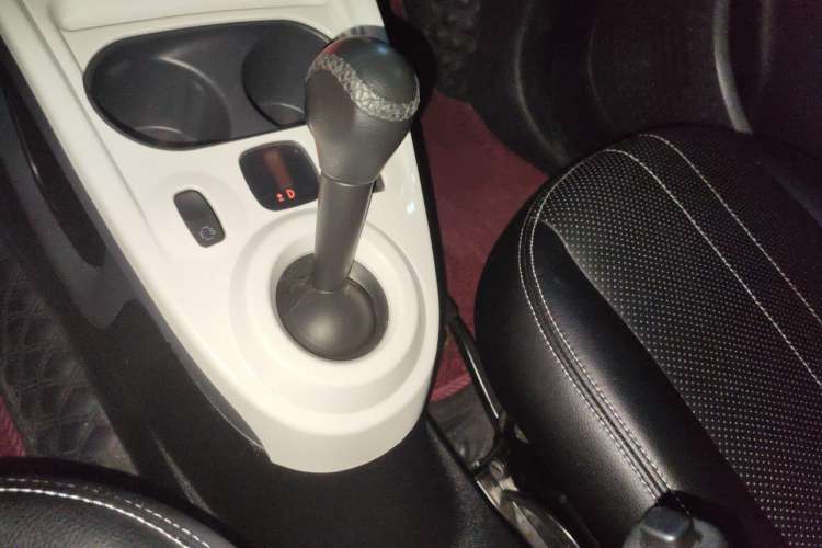 Used smart forfour 2018 1.0L 52 kW Dynamic Edition Gear Lever