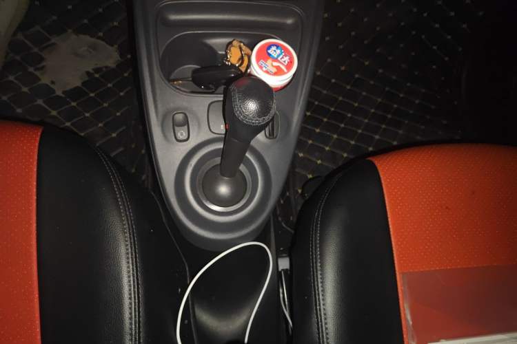 Used smart forfour 2018 1.0L 52 kW Dynamic Edition Gear Lever