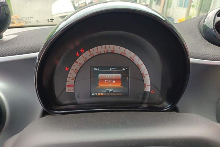 Used smart forfour 2018 0.9T 66 kW Pioneer Edition Instrument Cluster