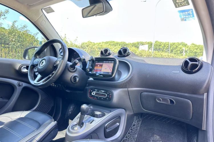 Used smart fortwo 2019 0.9T 66kW Hardtop Pioneer Edition China VI Interior 6