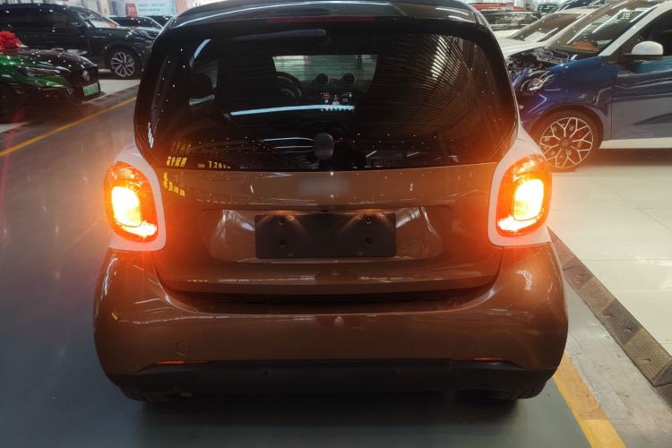 Used smart fortwo 2018 1.0L 52kW Hardtop Dynamic Version China V Exterior 4