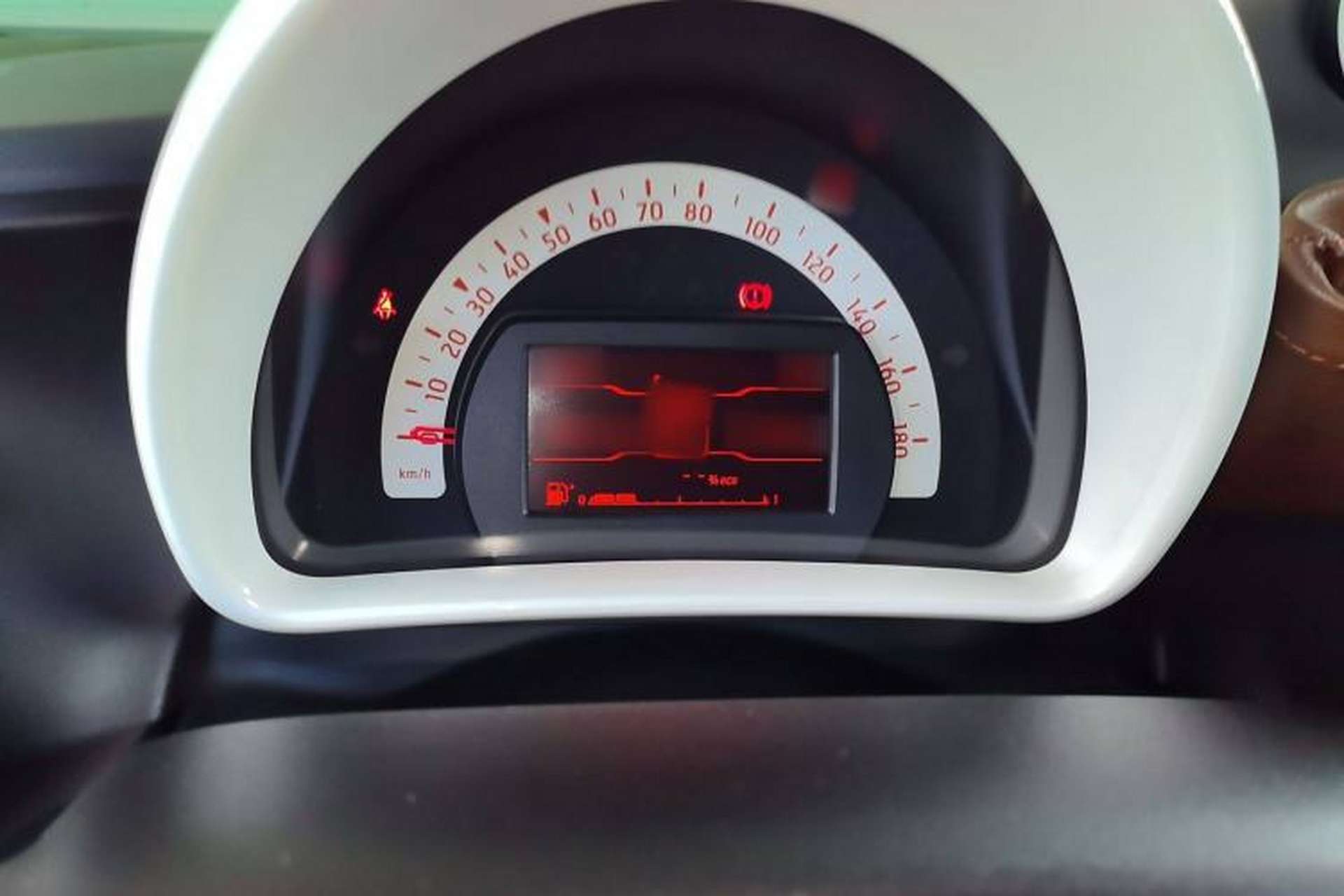 Used smart fortwo 2015 1.0L 52 kW hardtop Dynamic version Instrument Cluster