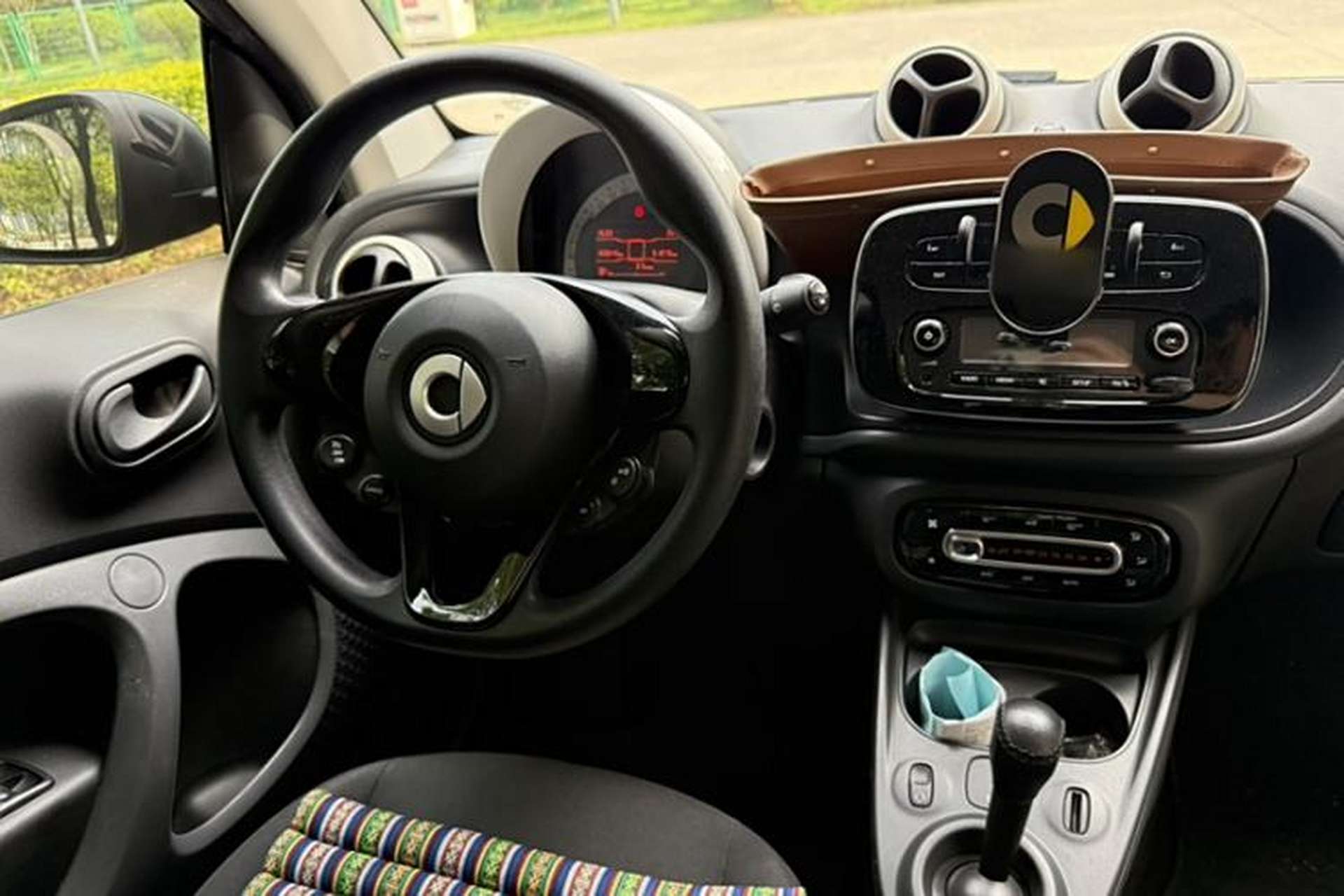 Used smart fortwo 2015 1.0L 52 kW hardtop Dynamic version Interior 10