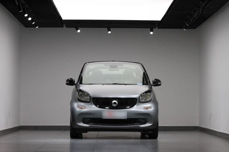 Used smart fortwo 2018 1.0L 52kW Convertible Passion Edition China V Standard Exterior 1