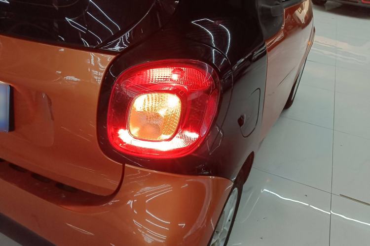 Used smart fortwo 2018 1.0L 52kW Hardtop Dynamic Version China V Exterior 1