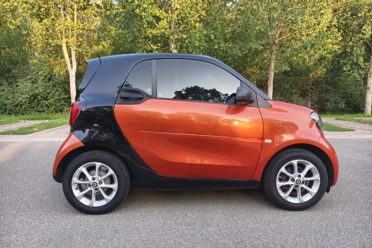 Used smart fortwo 2018 1.0L 52kW Hardtop Dynamic Version China V Exterior 4