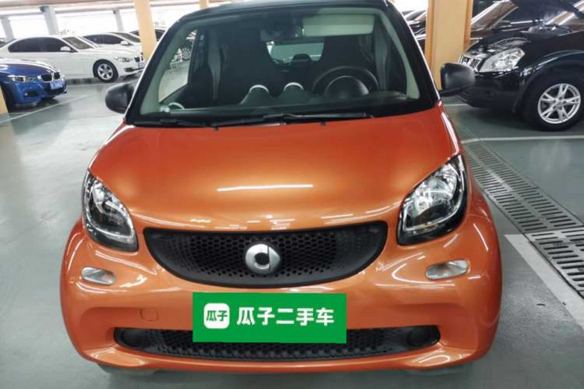 Used smart fortwo 2015 1.0L 52 kW hardtop Dynamic version Front