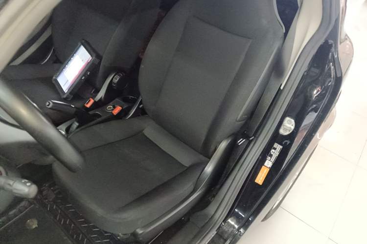 Used smart fortwo 2018 1.0L 52kW Hardtop Dynamic Version China V Left Front Seat