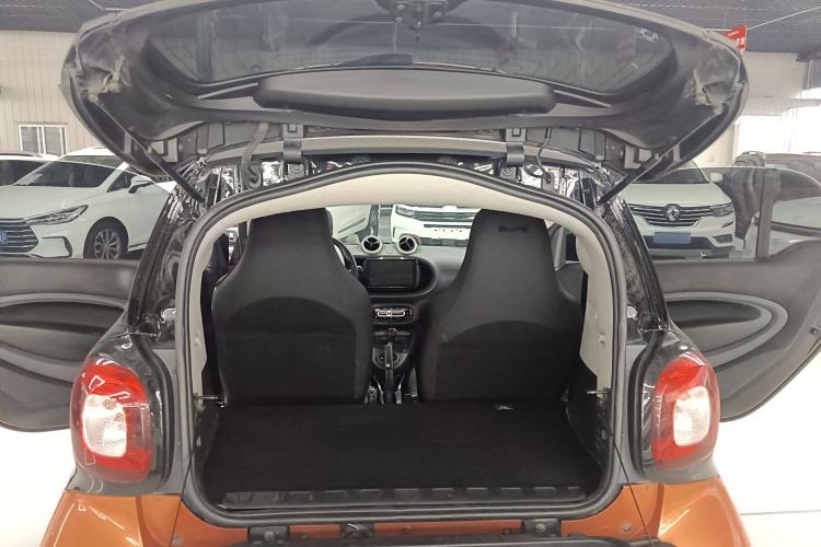 Used smart fortwo 2018 1.0L 52kW Hardtop Dynamic Version China V Trunk