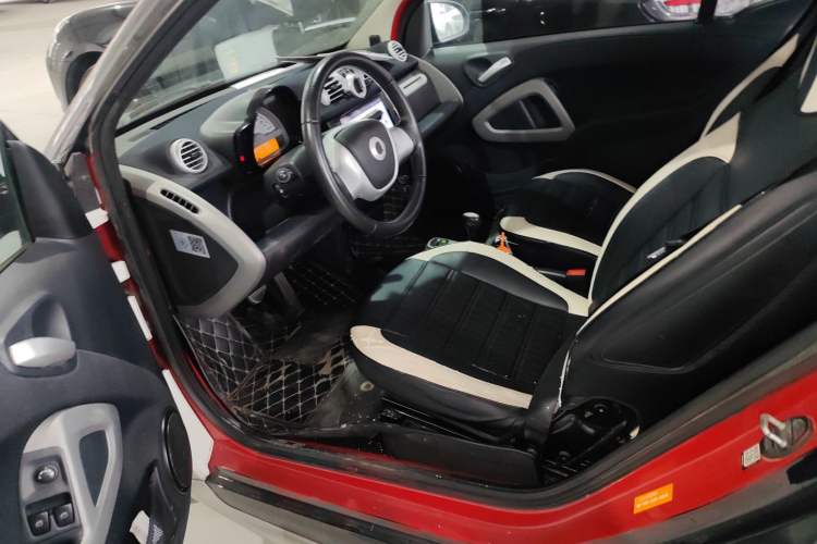 Used smart fortwo 2012 1.0 MHD Hardtop Passion Edition Left Front Seat