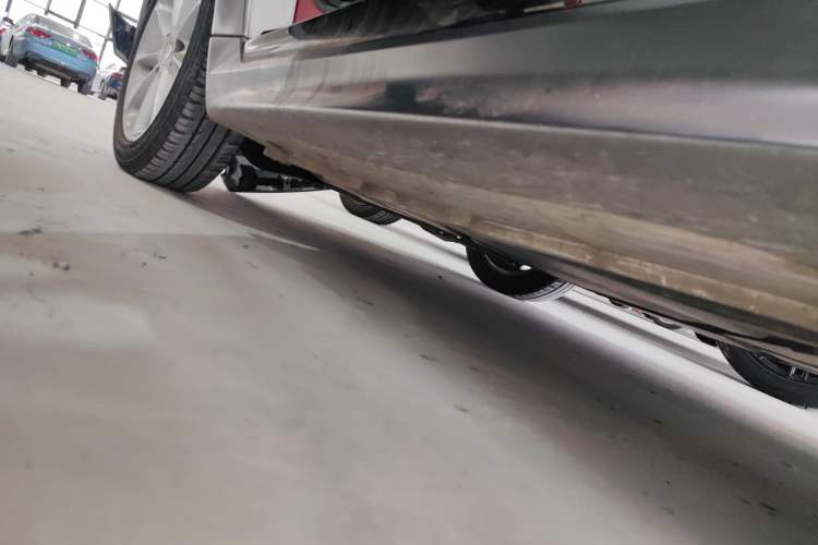 Used smart fortwo 2012 1.0 MHD Hardtop Passion Edition Left Side Sill