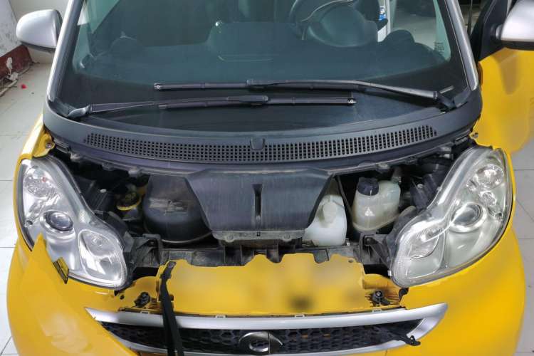 Used smart fortwo 2012 1.0 MHD Hardtop Passion Edition Engine Bay