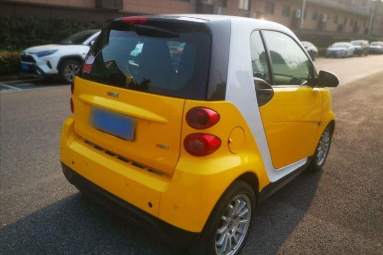 Used smart fortwo 2012 1.0 MHD Hardtop Standard Edition Exterior 5