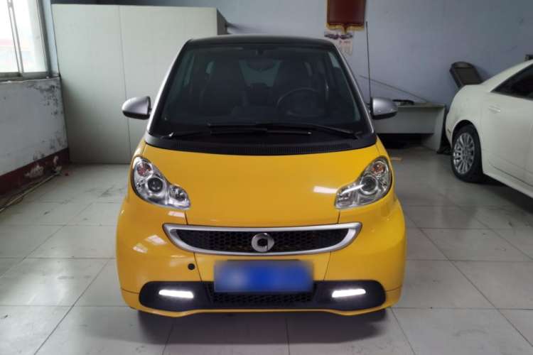Used smart fortwo 2012 1.0 MHD Hardtop Passion Edition Front