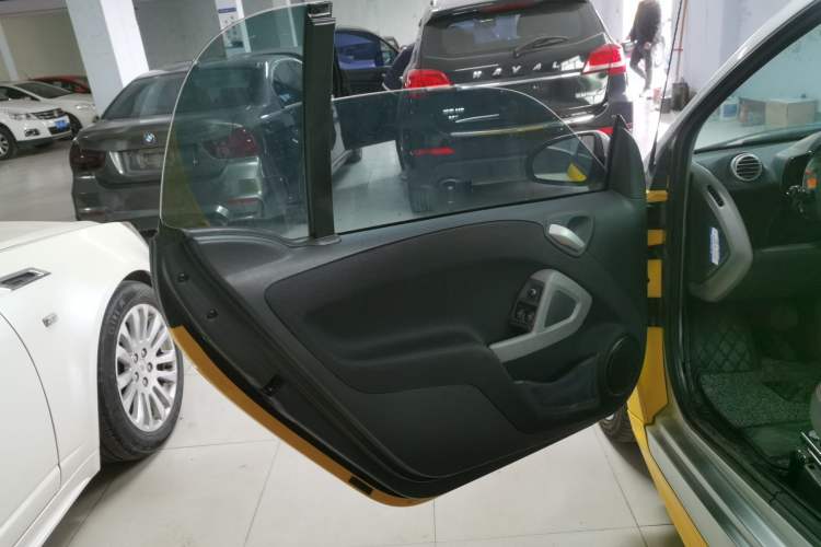 Used smart fortwo 2012 1.0 MHD Hardtop Passion Edition Left Front Door Interior