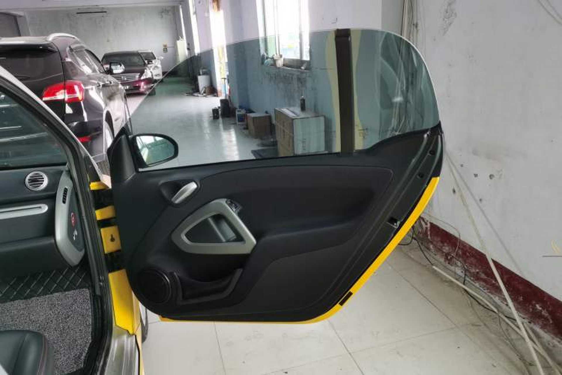 Used smart fortwo 2012 1.0 MHD Hardtop Passion Edition Right Front Door Interior
