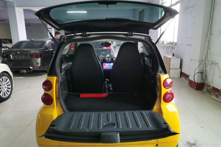 Used smart fortwo 2012 1.0 MHD Hardtop Passion Edition Trunk