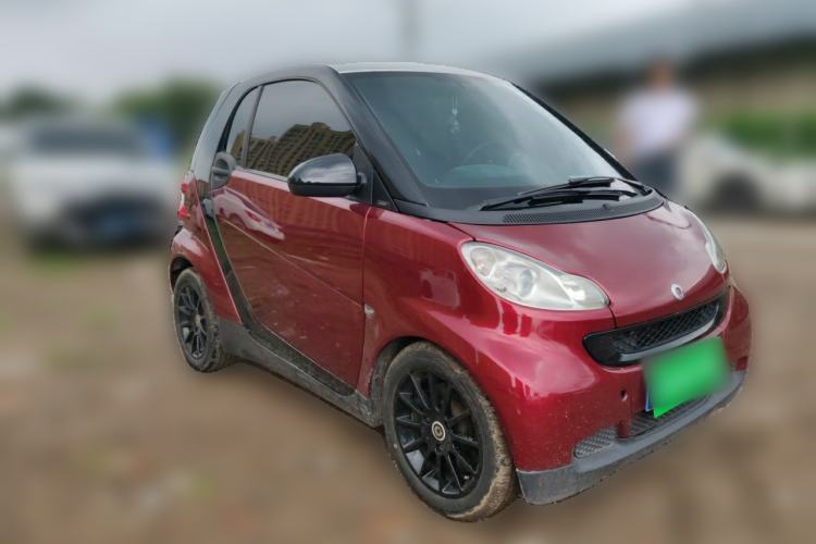 Used smart fortwo 2009 1.0 MHD Hardtop Standard Edition Front Right 45 Deg